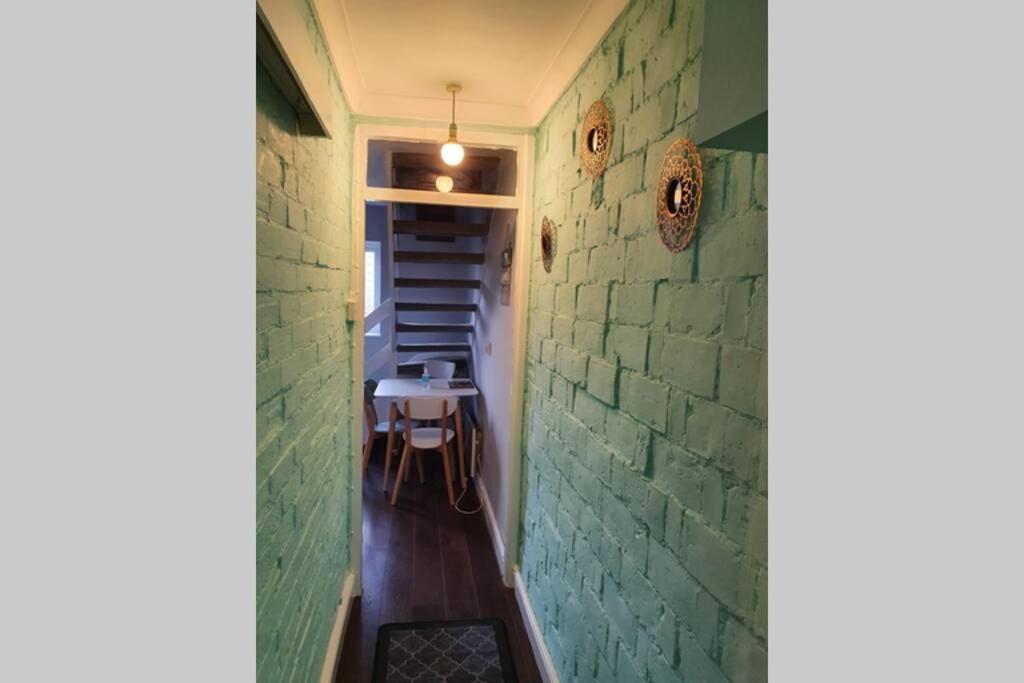 Cosy, Quirky, Comfy 'N' Chic House- Apartment Swindon Luaran gambar