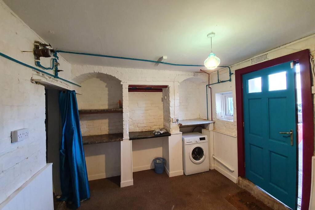 Cosy, Quirky, Comfy 'N' Chic House- Apartment Swindon Luaran gambar